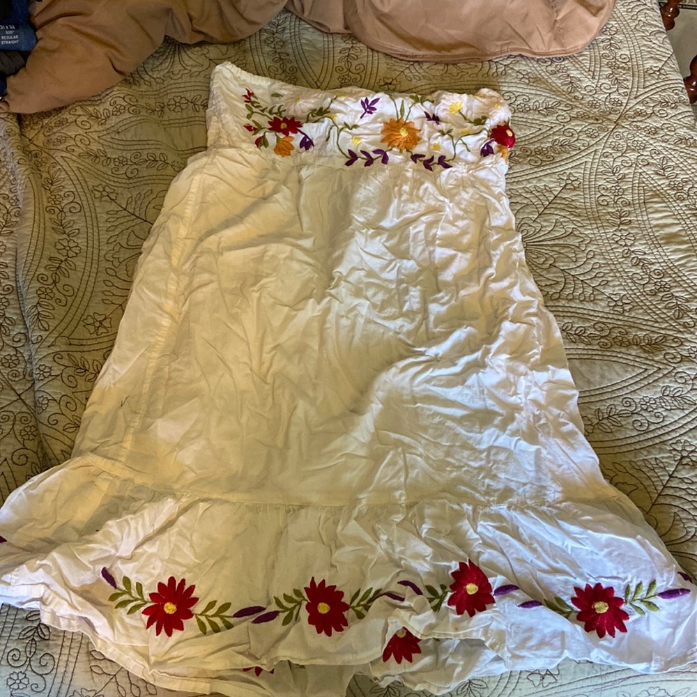 Cute Options size Large strapless dress